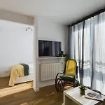 公寓 Centre - For 3 People By Renters 华沙