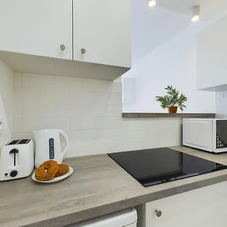 Apartament Centre - For 3 People By Renters *