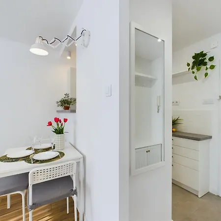 Lägenhet Centrum Warszawy Piekne Dla 3 Osob By Rent Like *