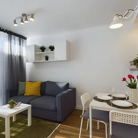 Apartament Centre - For 3 People By Renters Warszawa